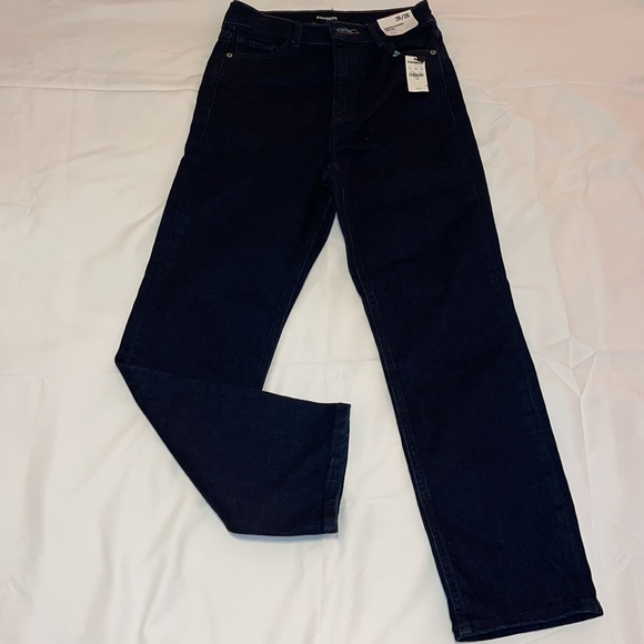 Cropped Straight High Rise Jeans - Picture 4 of 9
